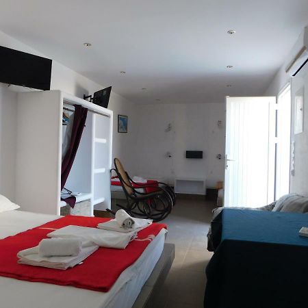 Sea Side Perivolos Hotel Ngoại thất bức ảnh