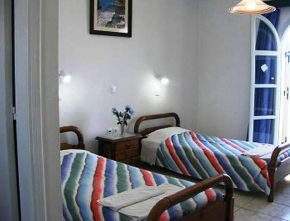 Sea Side Perivolos Hotel Ngoại thất bức ảnh